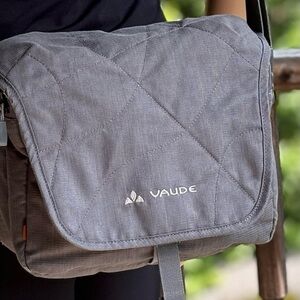 Vaude grey messenger bag
